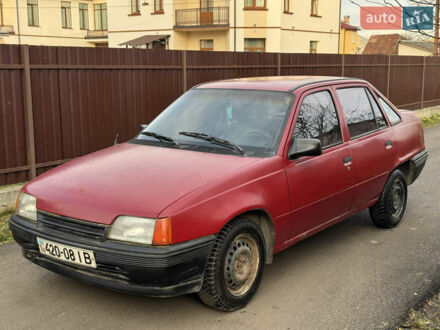 Красный Опель Кадет, объемом двигателя 1.4 л и пробегом 260 тыс. км за 240 $, фото 1 на Automoto.ua