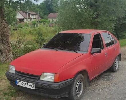 Красный Опель Кадет, объемом двигателя 1.39 л и пробегом 250 тыс. км за 2000 $, фото 1 на Automoto.ua