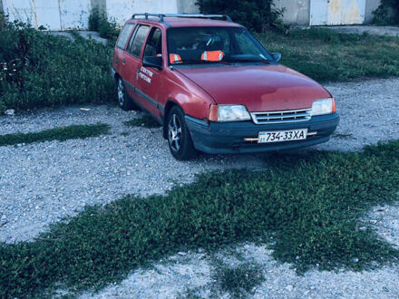 Опель Кадет 1991 в Харькове на Automoto.ua Красный Опель Кадет, объемом двигателя 1.4 л и пробегом 350 тыс. км за 990 $, фото 1 на Automoto.ua