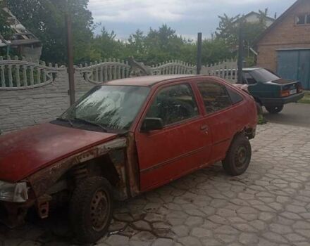 Красный Опель Кадет, объемом двигателя 1.4 л и пробегом 95 тыс. км за 355 $, фото 1 на Automoto.ua