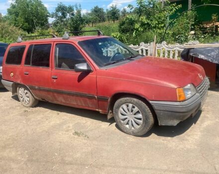 Красный Опель Кадет, объемом двигателя 1 л и пробегом 3 тыс. км за 550 $, фото 1 на Automoto.ua