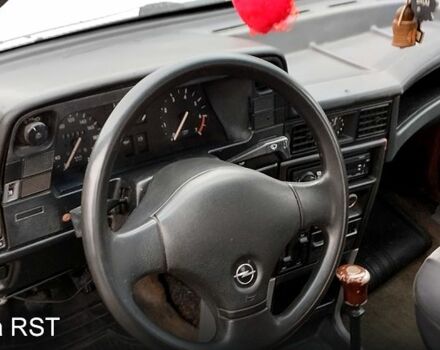 Опель Кадет, объемом двигателя 1.3 л и пробегом 680 тыс. км за 480 $, фото 9 на Automoto.ua