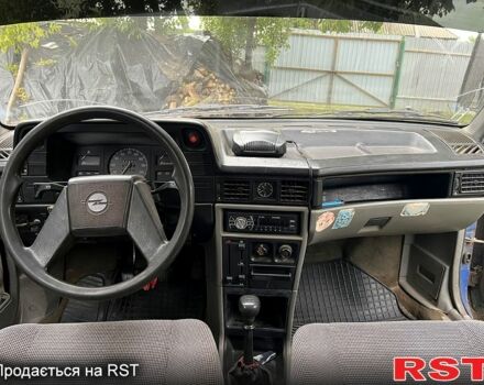 Опель Кадет, объемом двигателя 1.3 л и пробегом 30 тыс. км за 1600 $, фото 5 на Automoto.ua