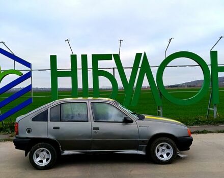 Опель Кадет, объемом двигателя 1.5 л и пробегом 200 тыс. км за 1100 $, фото 3 на Automoto.ua