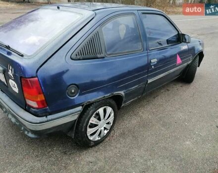 Опель Кадет, объемом двигателя 1.6 л и пробегом 300 тыс. км за 1000 $, фото 3 на Automoto.ua