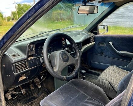 Опель Кадет, объемом двигателя 1.6 л и пробегом 200 тыс. км за 350 $, фото 9 на Automoto.ua