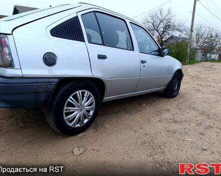 Опель Кадет, объемом двигателя 1.6 л и пробегом 100 тыс. км за 1000 $, фото 2 на Automoto.ua