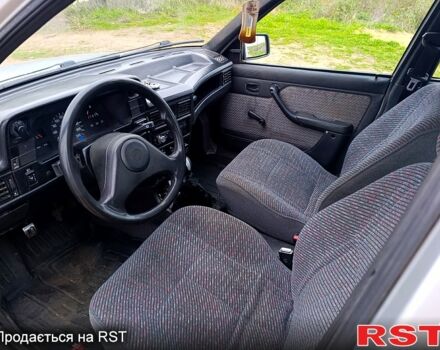 Опель Кадет, объемом двигателя 1.6 л и пробегом 100 тыс. км за 1000 $, фото 4 на Automoto.ua