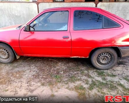 Опель Кадет, объемом двигателя 1.6 л и пробегом 333 тыс. км за 720 $, фото 2 на Automoto.ua