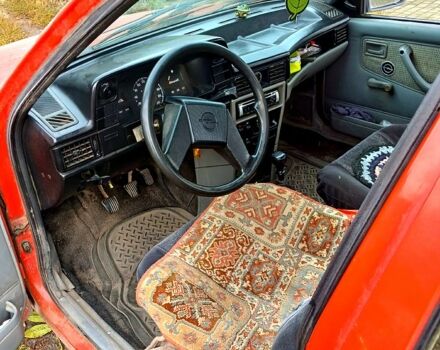 Опель Кадет, объемом двигателя 1.3 л и пробегом 42 тыс. км за 1000 $, фото 1 на Automoto.ua