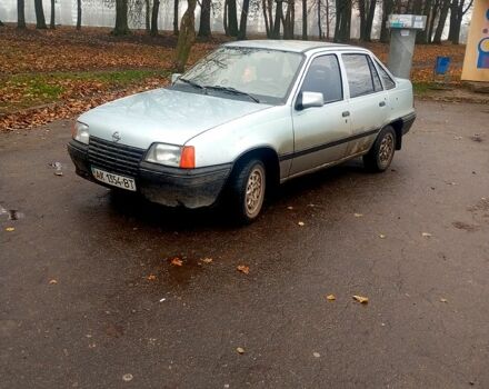 Опель Кадет, объемом двигателя 1.3 л и пробегом 500 тыс. км за 600 $, фото 3 на Automoto.ua