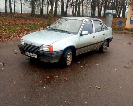 Опель Кадет, объемом двигателя 1.3 л и пробегом 500 тыс. км за 600 $, фото 2 на Automoto.ua