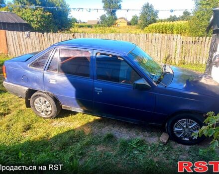 Опель Кадет, объемом двигателя 1.3 л и пробегом 190 тыс. км за 950 $, фото 2 на Automoto.ua