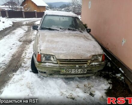 Опель Кадет, объемом двигателя 1.7 л и пробегом 0 тыс. км за 400 $, фото 3 на Automoto.ua