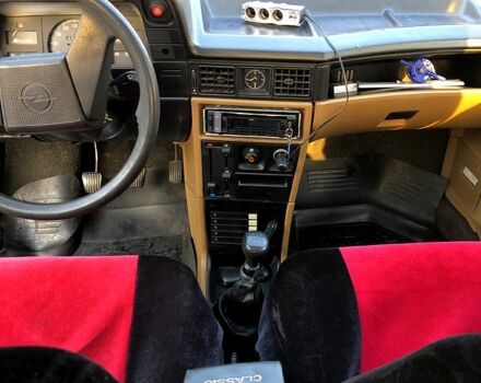 Опель Кадет, объемом двигателя 1.3 л и пробегом 200 тыс. км за 1400 $, фото 7 на Automoto.ua