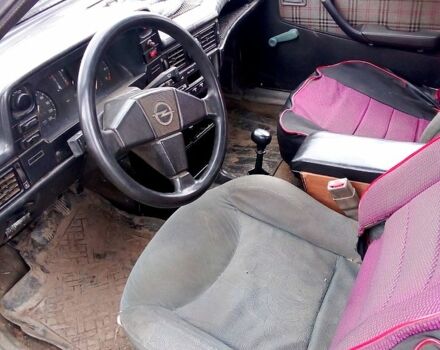 Опель Кадет, объемом двигателя 13 л и пробегом 111 тыс. км за 1100 $, фото 6 на Automoto.ua