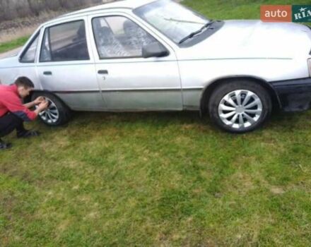 Опель Кадет, объемом двигателя 1.6 л и пробегом 180 тыс. км за 1400 $, фото 4 на Automoto.ua