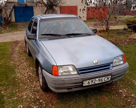Опель Кадет, объемом двигателя 16 л и пробегом 180 тыс. км за 1450 $, фото 6 на Automoto.ua