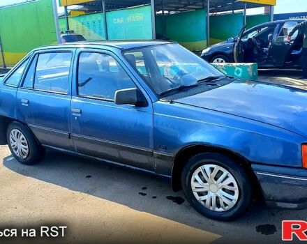 Опель Кадет, объемом двигателя 1.3 л и пробегом 100 тыс. км за 1350 $, фото 3 на Automoto.ua