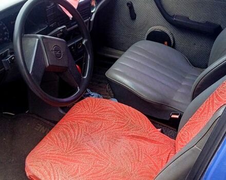 Опель Кадет, объемом двигателя 1.5 л и пробегом 123 тыс. км за 550 $, фото 4 на Automoto.ua