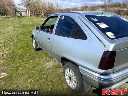 Опель Кадет 1986 у Горішні Плавні (Комсомольськ) на Automoto.ua Опель Кадет, об'ємом двигуна 18 л та пробігом 300 тис. км за 1500 $, фото 1 на Automoto.ua