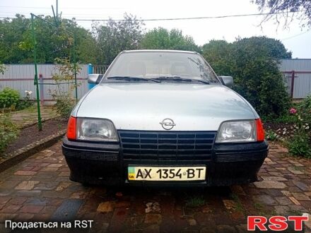 Опель Кадет, об'ємом двигуна 1.3 л та пробігом 303 тис. км за 600 $, фото 1 на Automoto.ua