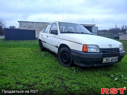 Опель Кадет 1986 у Дніпро (Дніпропетровську) на Automoto.ua Опель Кадет, об'ємом двигуна 16 л та пробігом 0 тис. км за 600 $, фото 1 на Automoto.ua