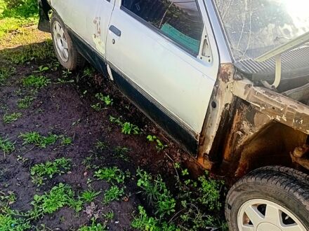 Опель Кадет 1986 у Изюме на Automoto.ua Опель Кадет, об'ємом двигуна 1.3 л та пробігом 0 тис. км за 550 $, фото 1 на Automoto.ua