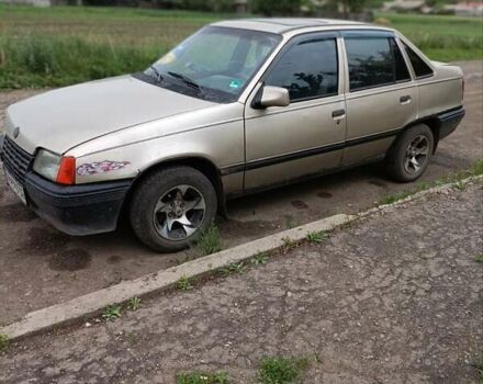 Опель Кадет, объемом двигателя 1.6 л и пробегом 600 тыс. км за 700 $, фото 1 на Automoto.ua