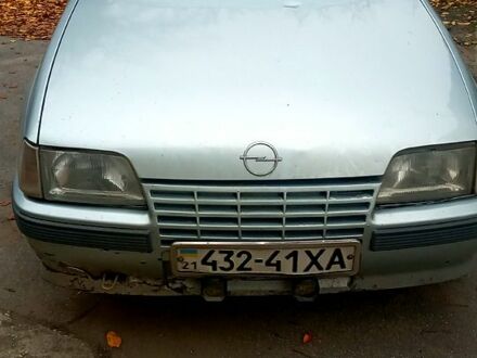 Опель Кадет, объемом двигателя 1.3 л и пробегом 0 тыс. км за 1000 $, фото 1 на Automoto.ua