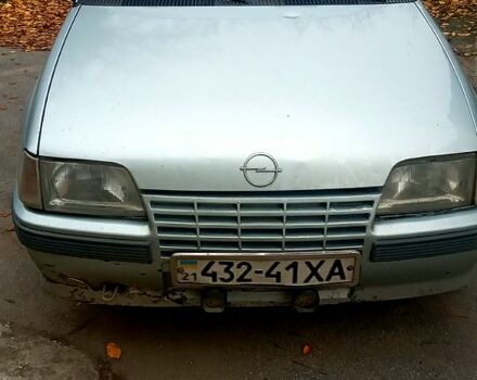 Опель Кадет, объемом двигателя 1.3 л и пробегом 0 тыс. км за 1000 $, фото 1 на Automoto.ua