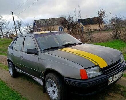 Опель Кадет, объемом двигателя 1.5 л и пробегом 200 тыс. км за 1100 $, фото 1 на Automoto.ua