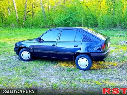 Опель Кадет, объемом двигателя 1.6 л и пробегом 0 тыс. км за 1555 $, фото 1 на Automoto.ua