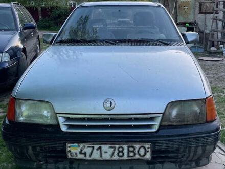 Опель Кадет 1991 в Тернополе на Automoto.ua Опель Кадет, объемом двигателя 1.4 л и пробегом 76 тыс. км за 1000 $, фото 1 на Automoto.ua