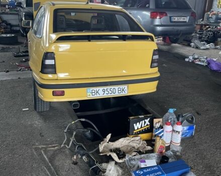 Жовтий Опель Кадет, об'ємом двигуна 1.6 л та пробігом 300 тис. км за 1400 $, фото 19 на Automoto.ua