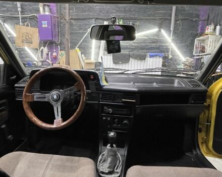 Жовтий Опель Кадет, об'ємом двигуна 1.6 л та пробігом 300 тис. км за 1400 $, фото 12 на Automoto.ua