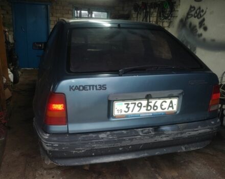 Сірий Опель Кадет, об'ємом двигуна 1.6 л та пробігом 300 тис. км за 355 $, фото 1 на Automoto.ua