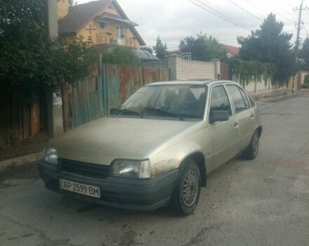 Серый Опель Кадет, объемом двигателя 1.6 л и пробегом 100 тыс. км за 500 $, фото 4 на Automoto.ua