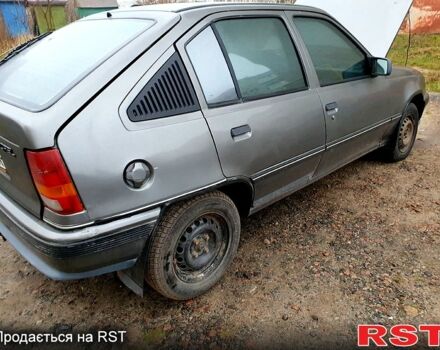 Серый Опель Кадет, объемом двигателя 1.4 л и пробегом 0 тыс. км за 1300 $, фото 4 на Automoto.ua