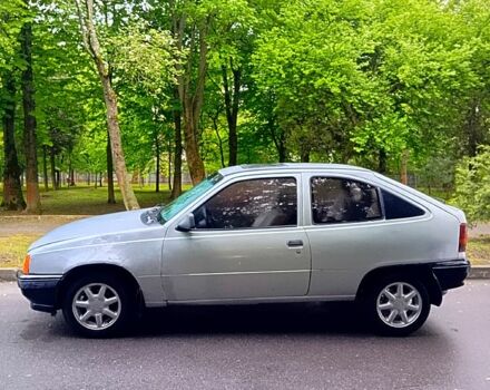 Серый Опель Кадет, объемом двигателя 1.4 л и пробегом 237 тыс. км за 850 $, фото 3 на Automoto.ua