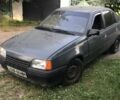 Серый Опель Кадет, объемом двигателя 1.6 л и пробегом 3 тыс. км за 364 $, фото 1 на Automoto.ua
