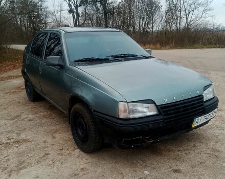 Сірий Опель Кадет, об'ємом двигуна 1.3 л та пробігом 386 тис. км за 710 $, фото 2 на Automoto.ua