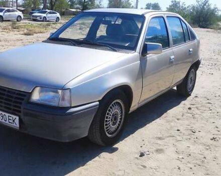 Сірий Опель Кадет, об'ємом двигуна 1.3 л та пробігом 170 тис. км за 1200 $, фото 6 на Automoto.ua