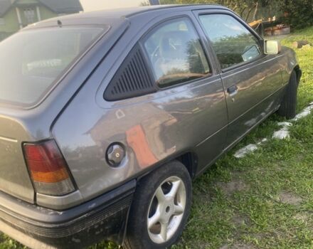 Серый Опель Кадет, объемом двигателя 1.3 л и пробегом 120 тыс. км за 750 $, фото 5 на Automoto.ua