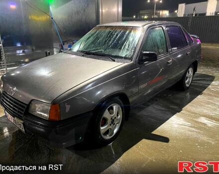 Серый Опель Кадет, объемом двигателя 1.3 л и пробегом 0 тыс. км за 950 $, фото 1 на Automoto.ua