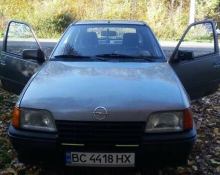Серый Опель Кадет, объемом двигателя 1.3 л и пробегом 110 тыс. км за 1250 $, фото 6 на Automoto.ua