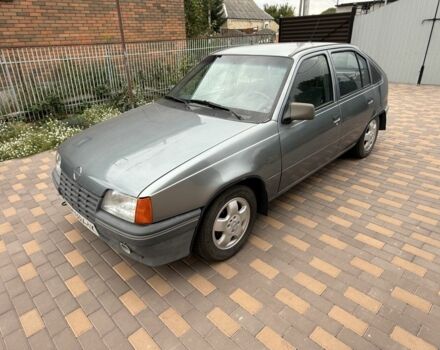 Серый Опель Кадет, объемом двигателя 1.3 л и пробегом 135 тыс. км за 1300 $, фото 5 на Automoto.ua