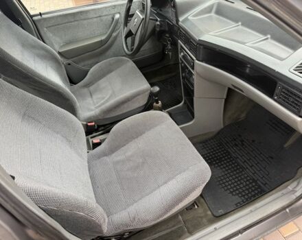 Серый Опель Кадет, объемом двигателя 1.3 л и пробегом 135 тыс. км за 1300 $, фото 1 на Automoto.ua