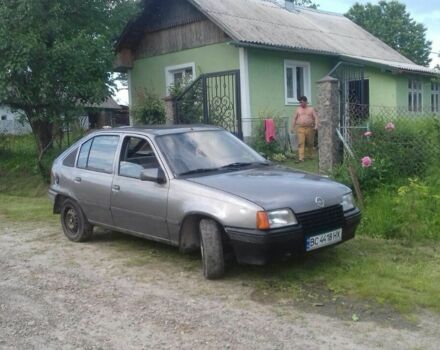 Серый Опель Кадет, объемом двигателя 1.3 л и пробегом 110 тыс. км за 1250 $, фото 2 на Automoto.ua