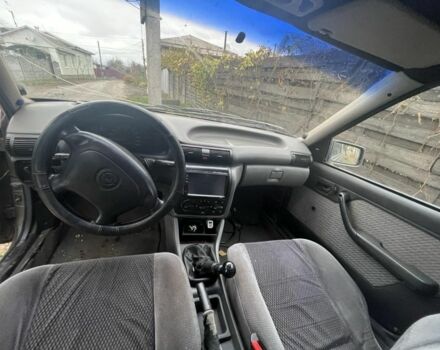 Сірий Опель Кадет, об'ємом двигуна 1.6 л та пробігом 999 тис. км за 595 $, фото 3 на Automoto.ua